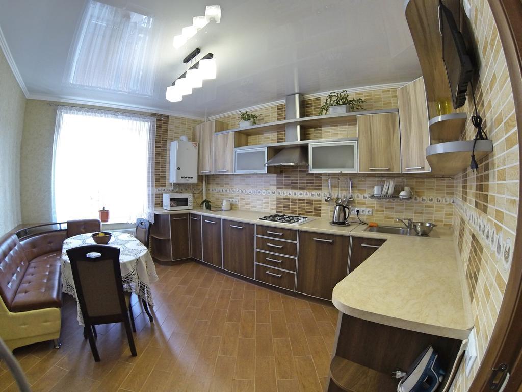 Naberezhnaya Roshen Apartment Vinnytsia Bagian luar foto