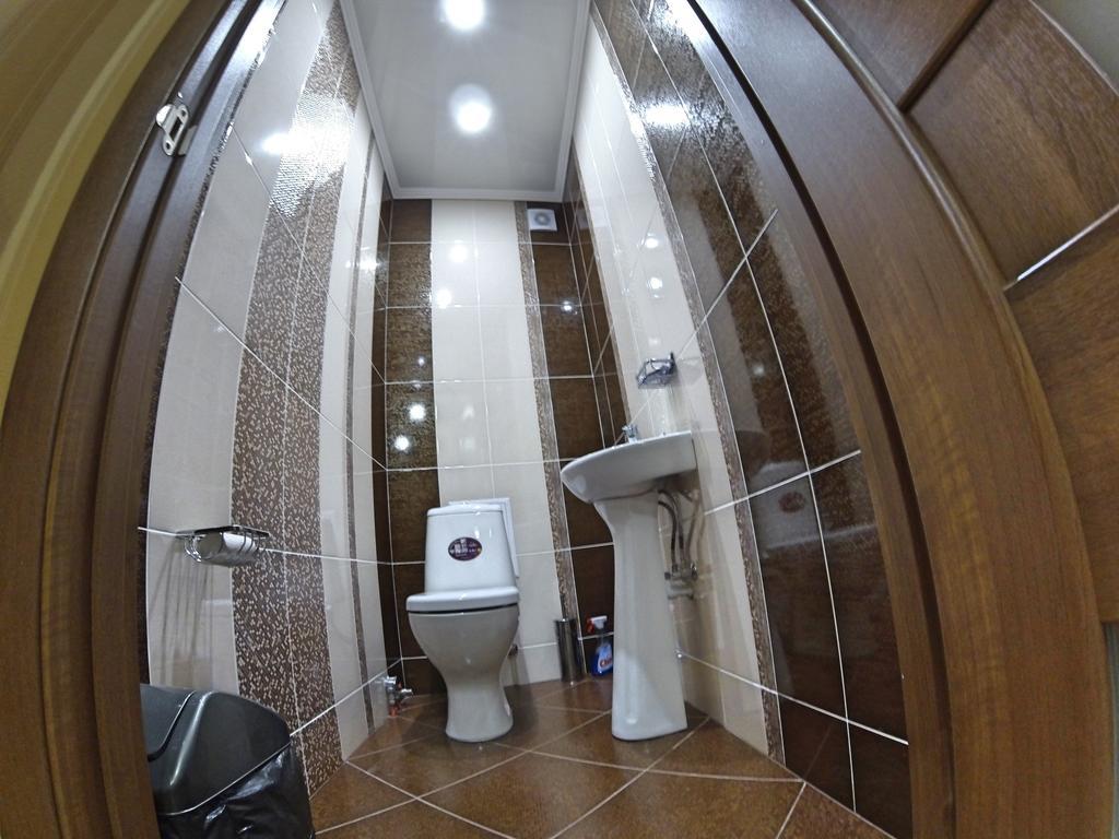 Naberezhnaya Roshen Apartment Vinnytsia Bagian luar foto