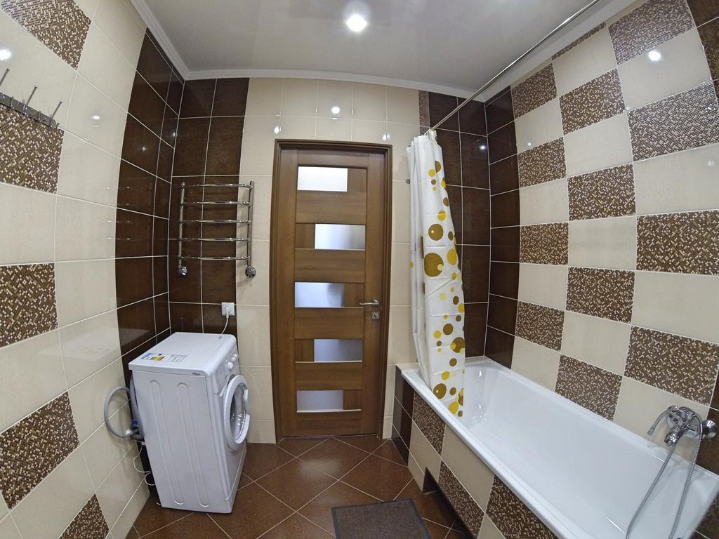 Naberezhnaya Roshen Apartment Vinnytsia Bagian luar foto